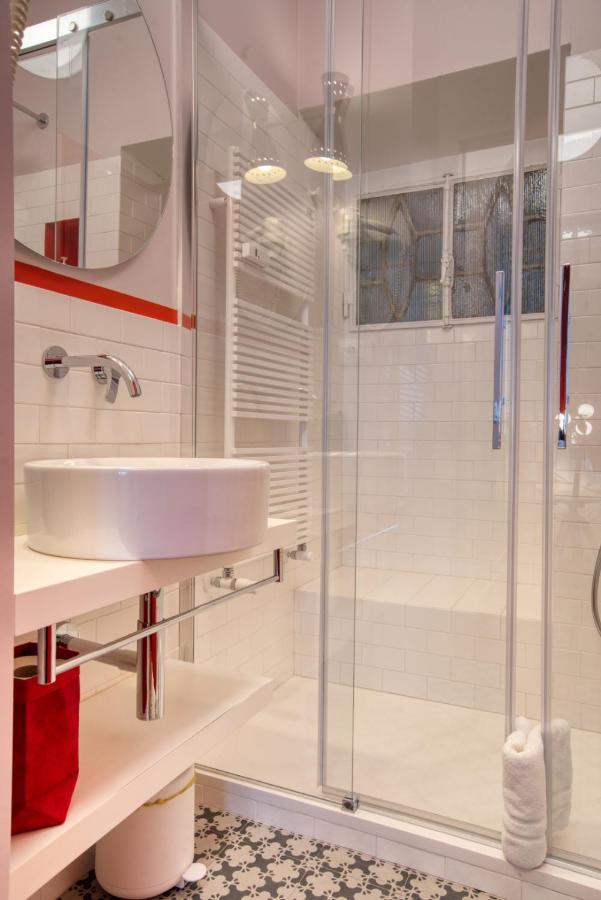 Dimora Claudia - Elegante Matrimoniale Con Bagno, Private Rooms, Self Check In, No Reception Affittacamere *